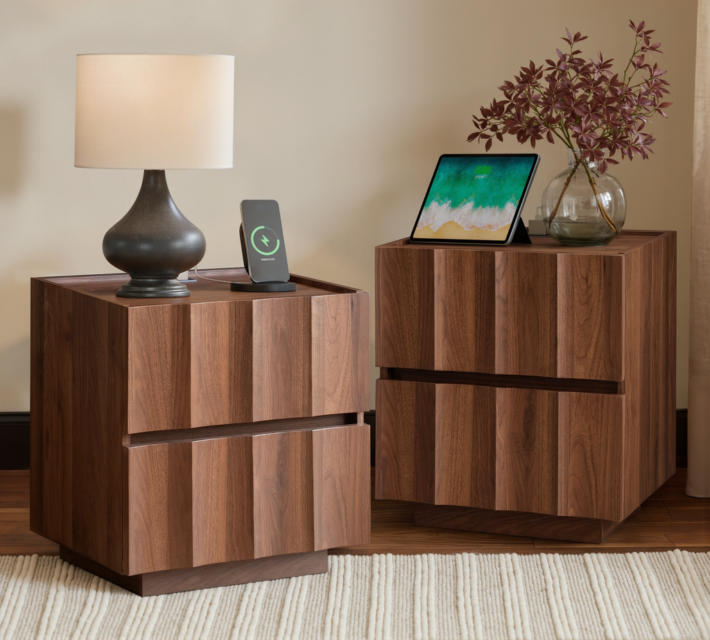 20.5" Fluted Nightstand with Charging Station, Walnut